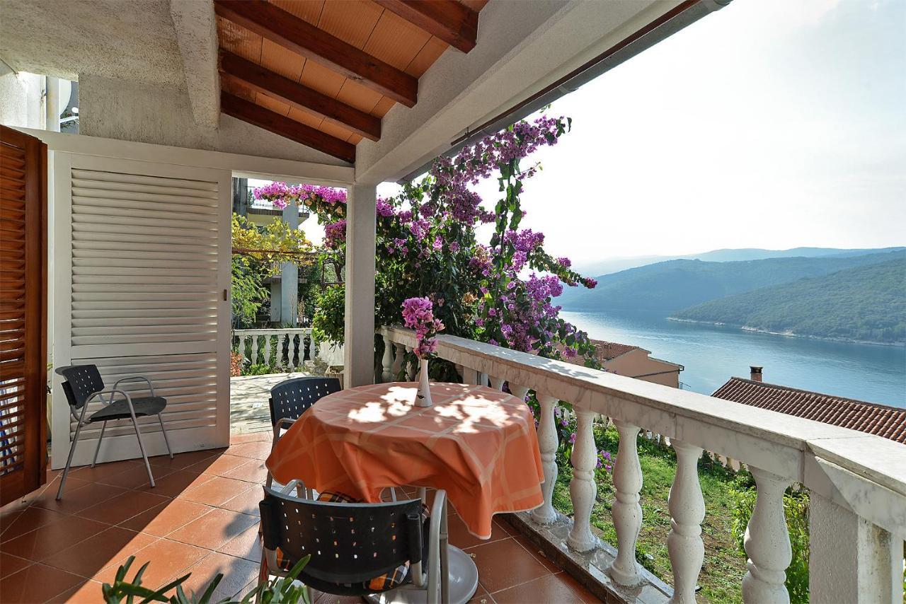Apartments Plominska 938 Rabac Exteriör bild